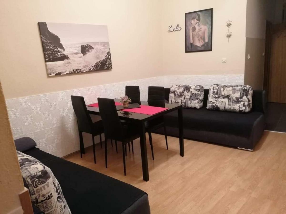 Apartman Miki Pula Zewnętrze zdjęcie